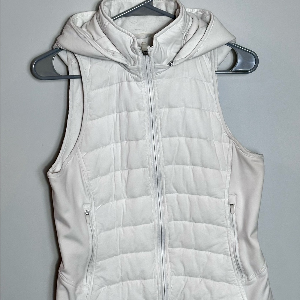 Lululemon Extra Mile White Hooded Vest - Picture 3 of 7